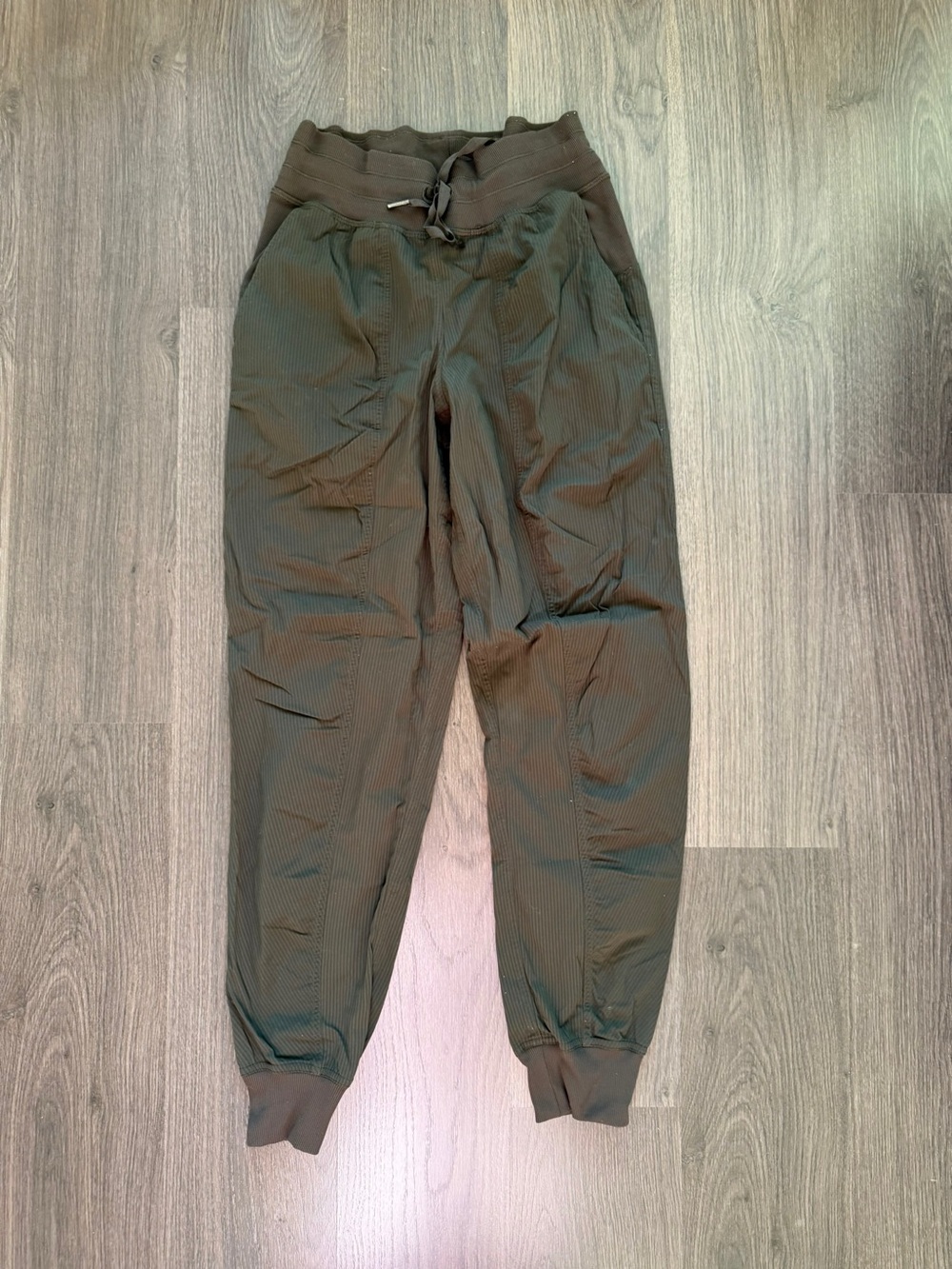 lululemon athletica Olive Green Ribbed Jogger Pants
